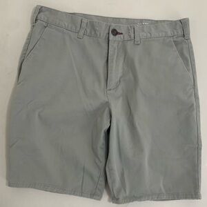Bullhead Men's Gray Flat Front Shorts